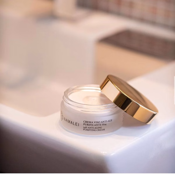 Crema Anti-Age Purificante H24 Rabarbero Cinese e Viola del Pensiero - Namalei. - immagine 2
