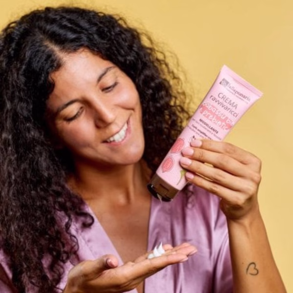 Crema Ravvivaricci modellante La Saponaria