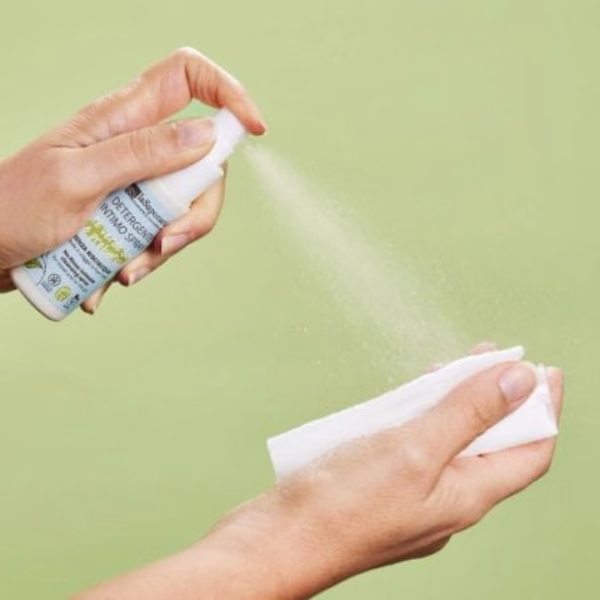 Detergente intimo Spray senza risciacquo - La Saponaria - immagine 2