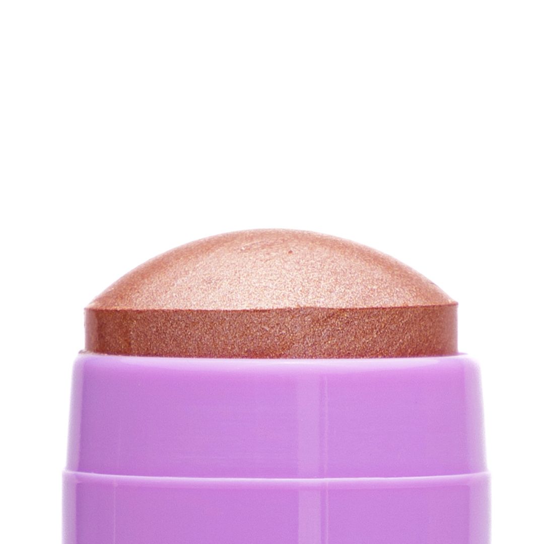 Illuminante in stick 2. Delulu Daily Dose