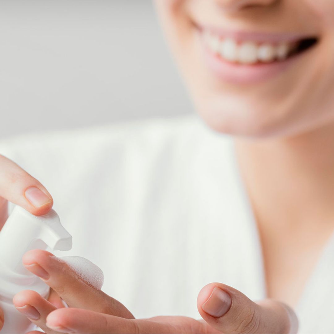 C-Glow Mousse micro-peeling illuminante Zoè