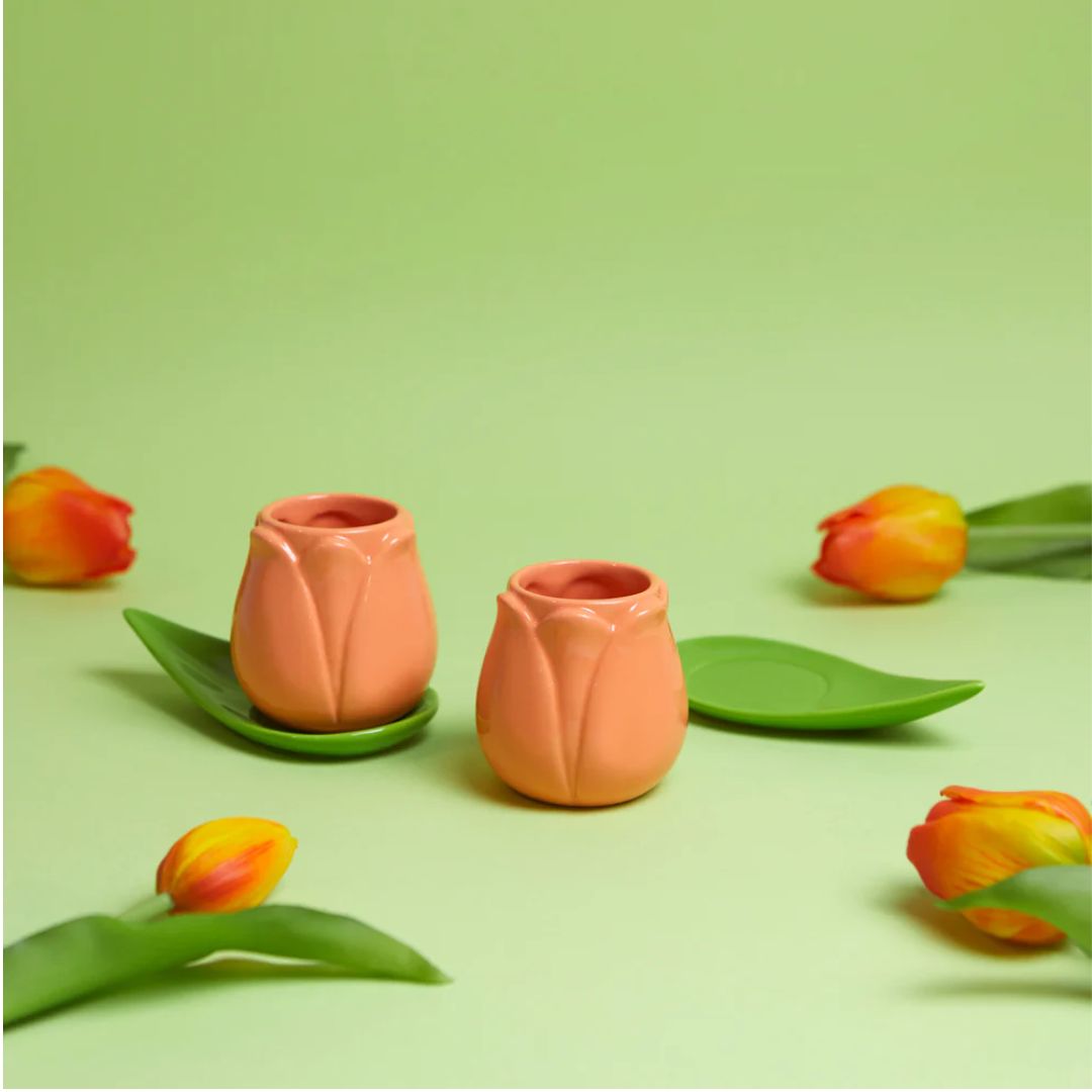 Set 2 tazze da caffè a forma di tulipano arancione con piattini a foglia in ceramica