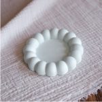 Vassoio rotondo artigianale con bordo a bolle menta
