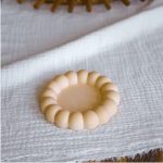 Vassoio rotondo artigianale con bordo a bolle arancione
