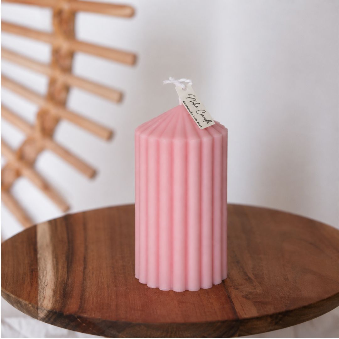 Candela artigianale a colonna circo rosa